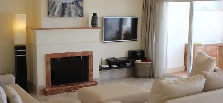 Long-term rent of middle floor apartment in Santa Clara 1