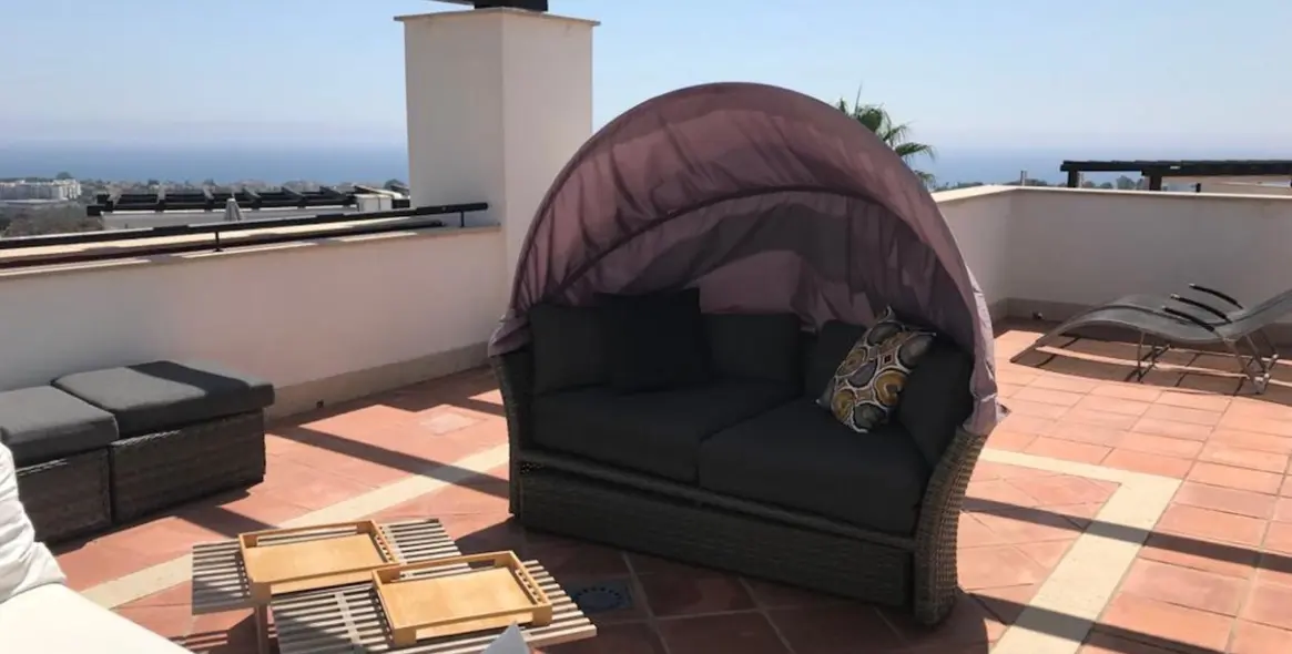 Long-term rent of middle floor apartment in Santa Clara 3