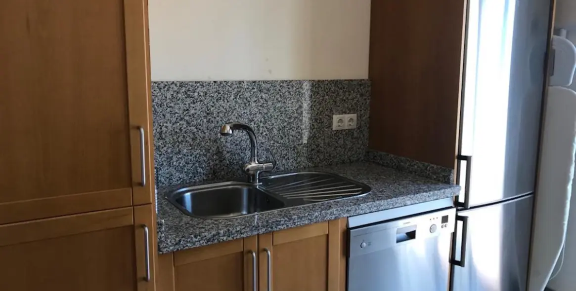 Long-term rent of middle floor apartment in Santa Clara 17