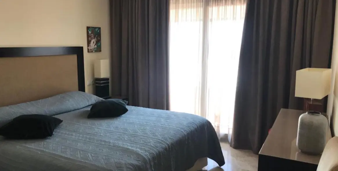 Long-term rent of middle floor apartment in Santa Clara 20