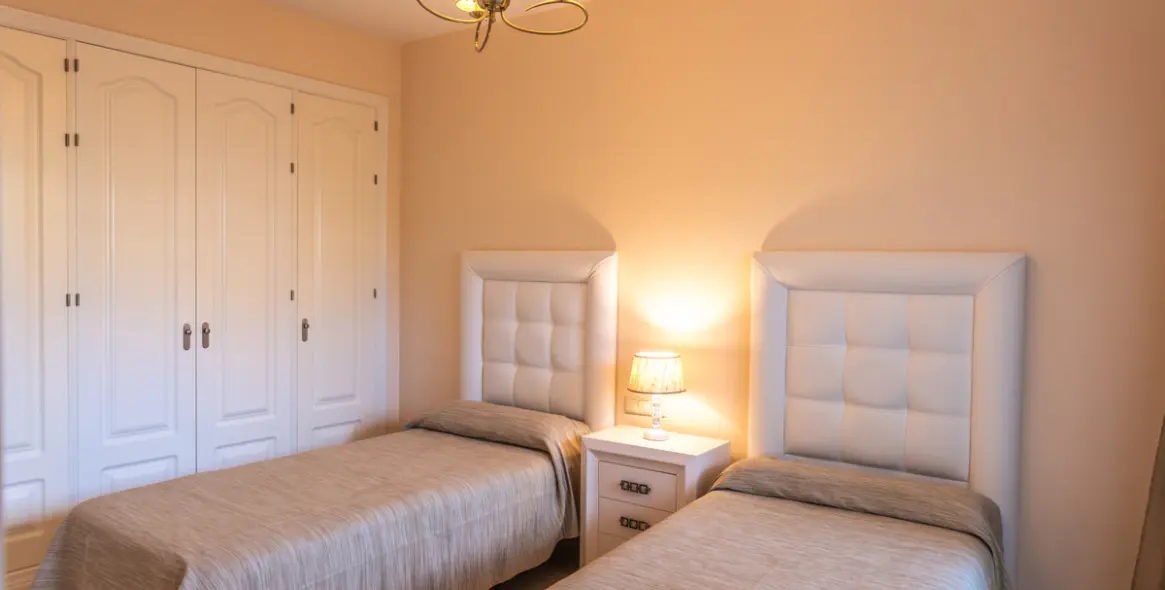 Long-term rent of ground floor apartment in Benahavís 6