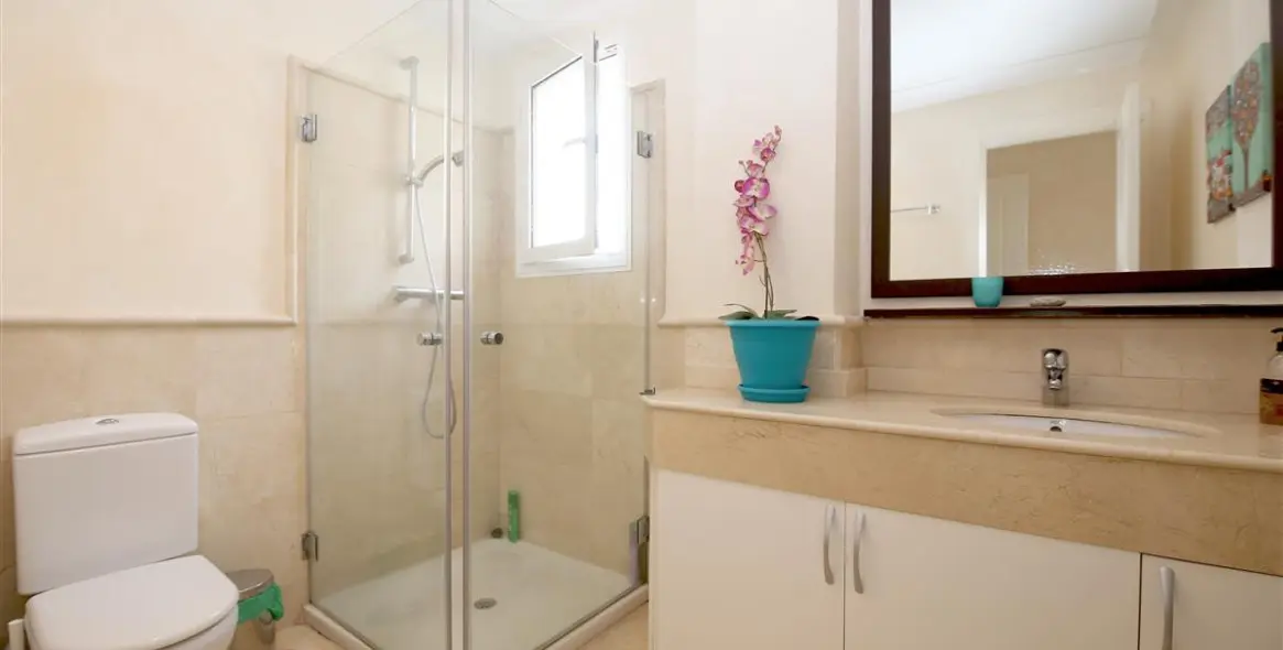 Краткосрочная аренда апартаментов на среднем этаже в Marbella 15