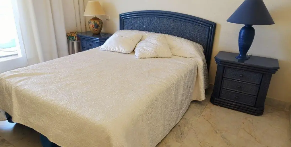 Short-term rent of penthouse in Puerto Banús 5