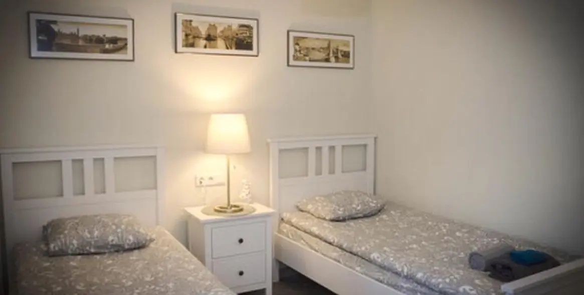 Short-term rent of middle floor apartment in Calahonda 4