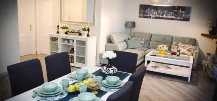 Short-term rent of middle floor apartment in Calahonda 4