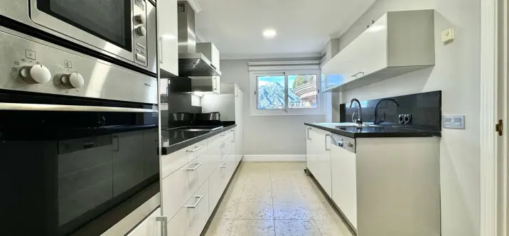 Short-term rent of ground floor apartment in Nueva Andalucía 3