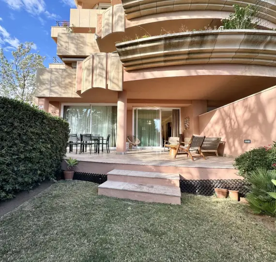 Short-term rent of ground floor apartment in Nueva Andalucía
