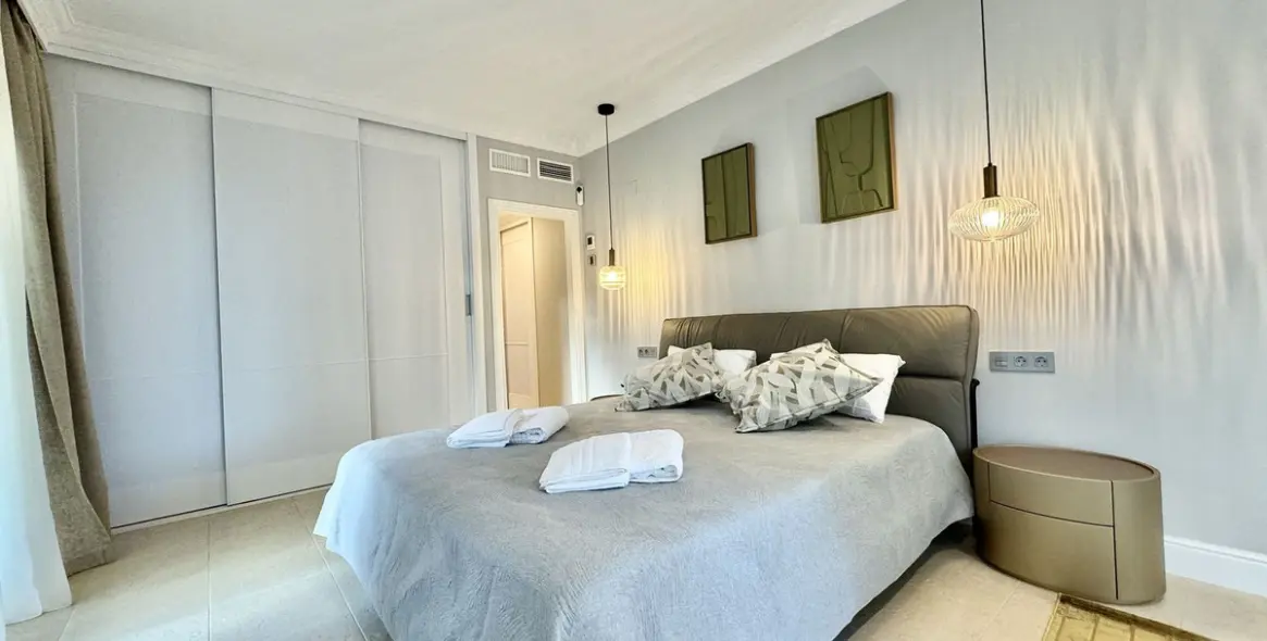Short-term rent of ground floor apartment in Nueva Andalucía 20