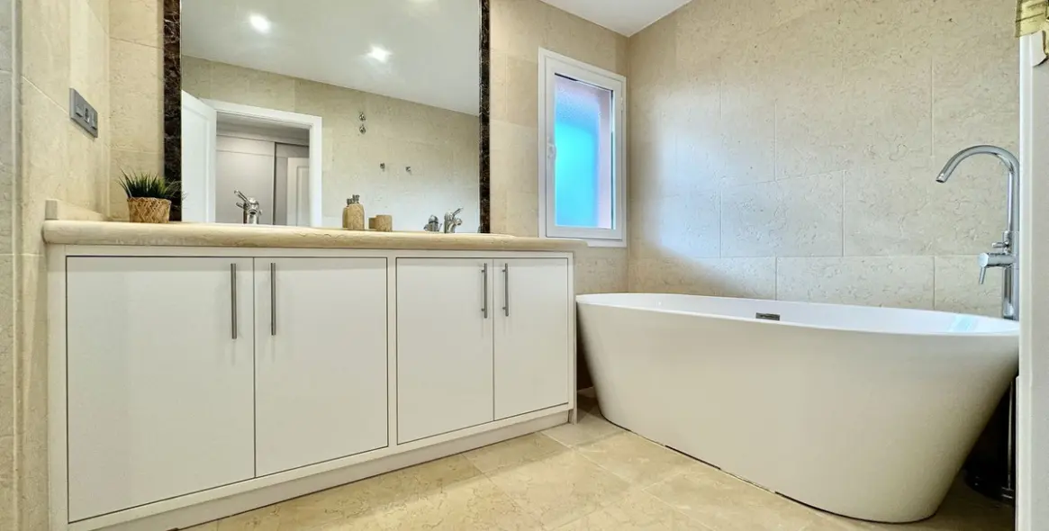 Short-term rent of ground floor apartment in Nueva Andalucía 22