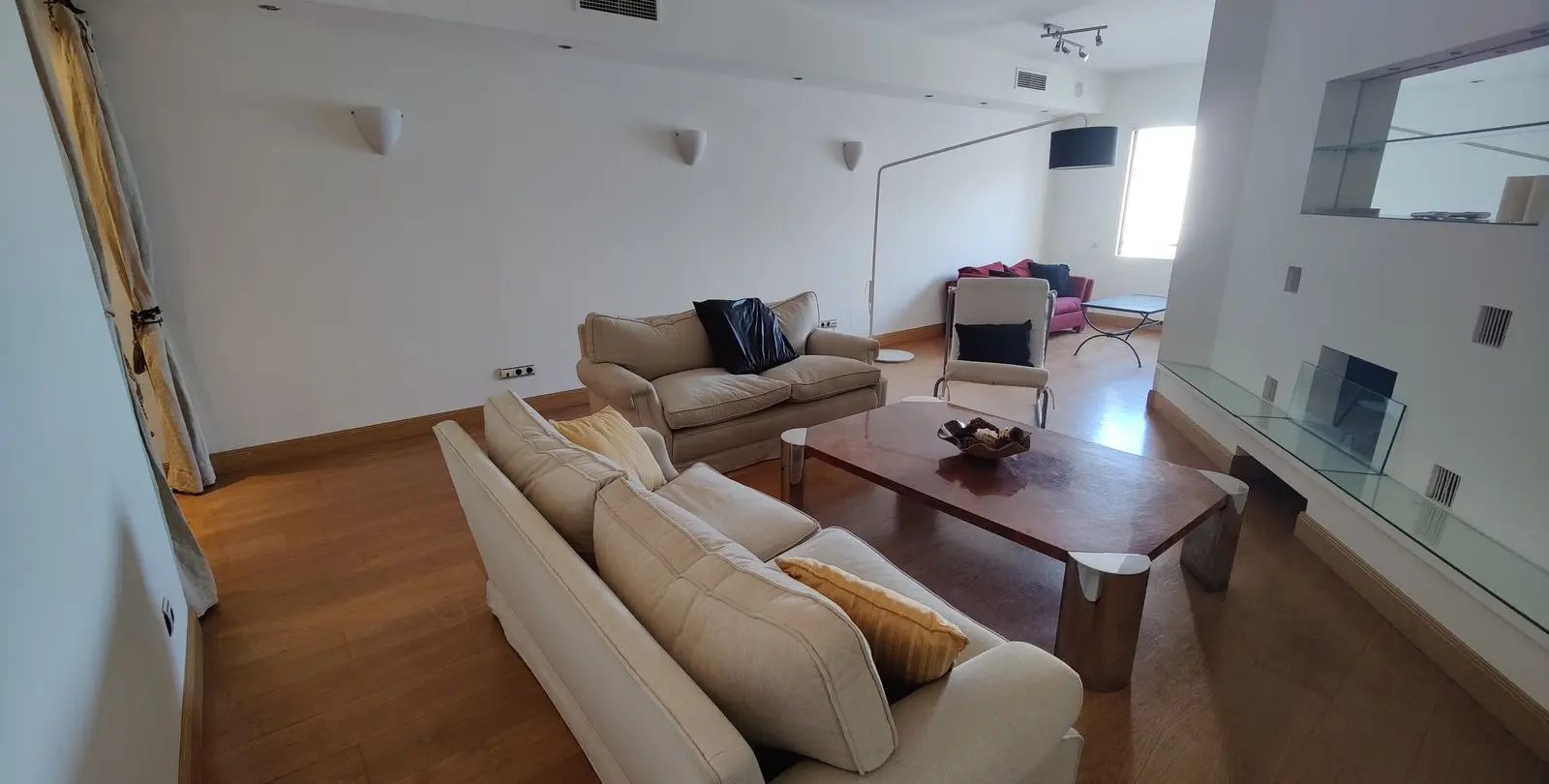 Sale of middle floor apartment in Puerto Banús 7