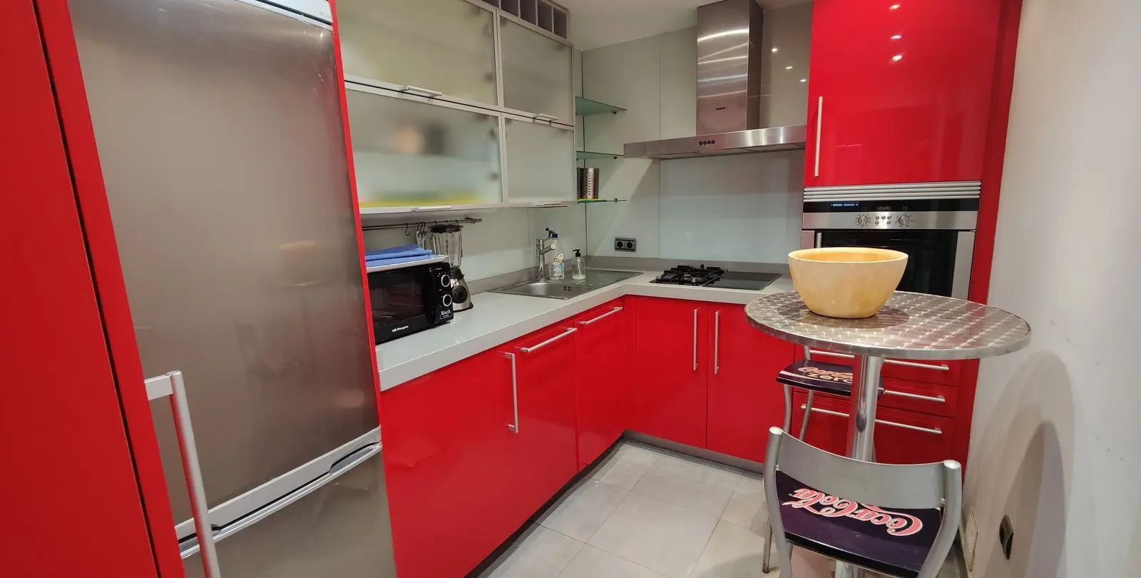 Sale of middle floor apartment in Puerto Banús 12