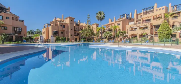 Short-term rent of middle floor apartment in Hacienda del Sol 0