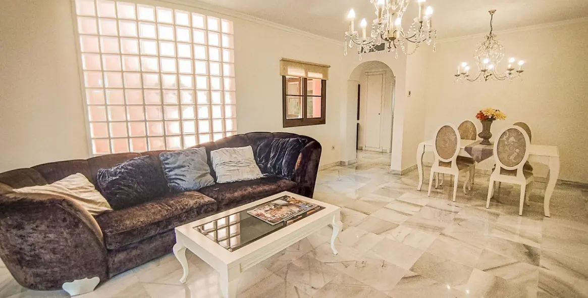 Short-term rent of middle floor apartment in Hacienda del Sol 3