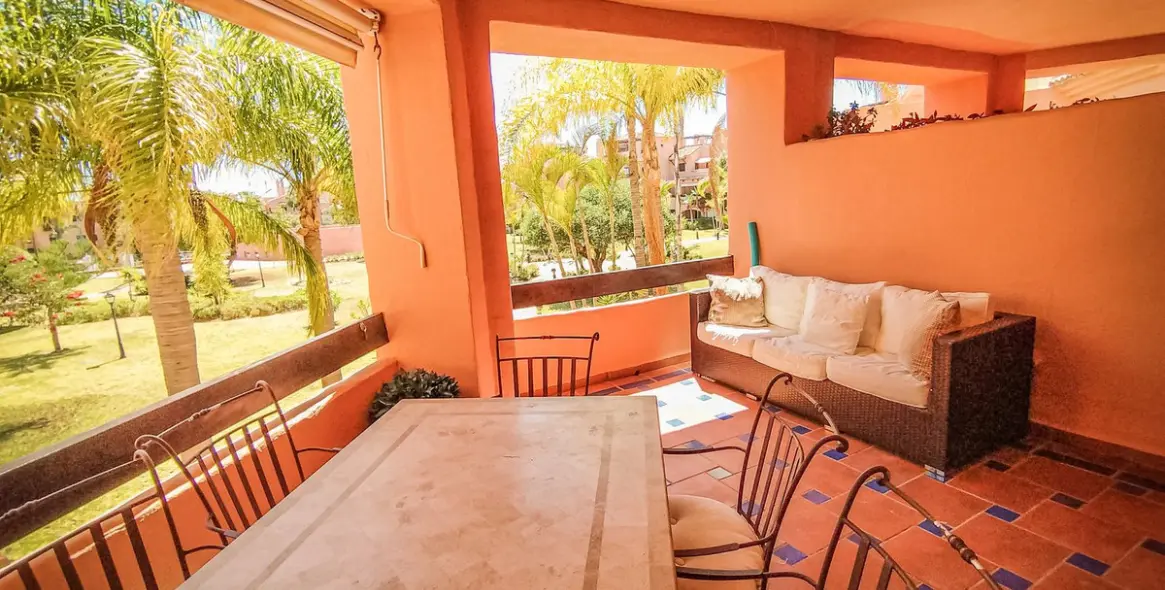 Short-term rent of middle floor apartment in Hacienda del Sol 7