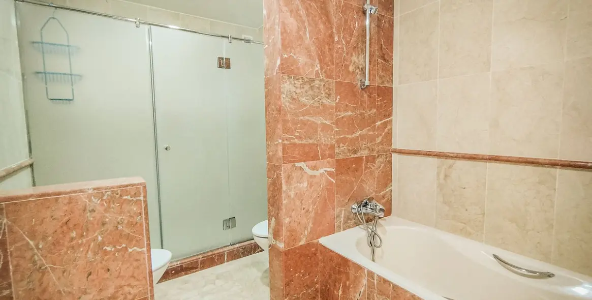 Short-term rent of middle floor apartment in Hacienda del Sol 13