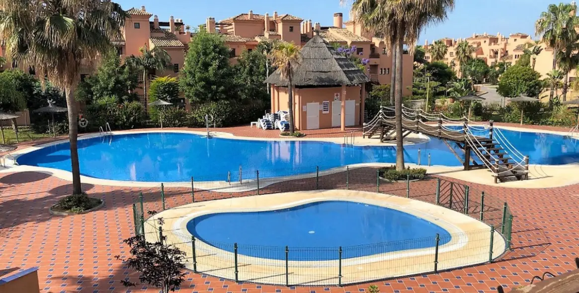 Short-term rent of middle floor apartment in Hacienda del Sol 23