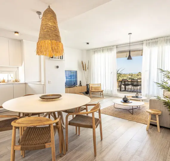 Short-term rent of ground floor apartment in Cancelada