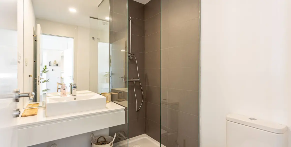 Short-term rent of ground floor apartment in Cancelada 23