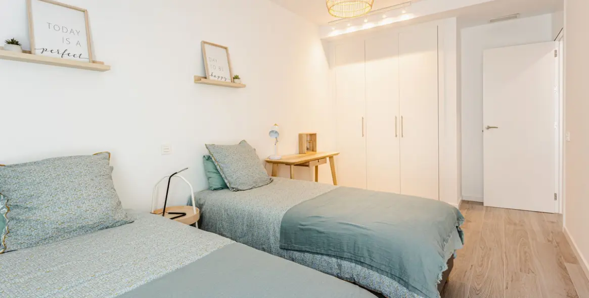 Short-term rent of ground floor apartment in Cancelada 25