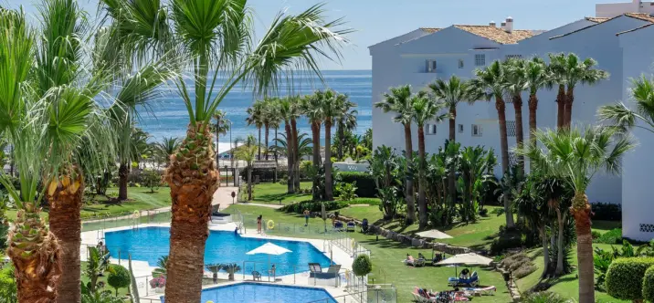 Долгосрочная аренда апартаментов на первом этаже в Puerto Banús 0