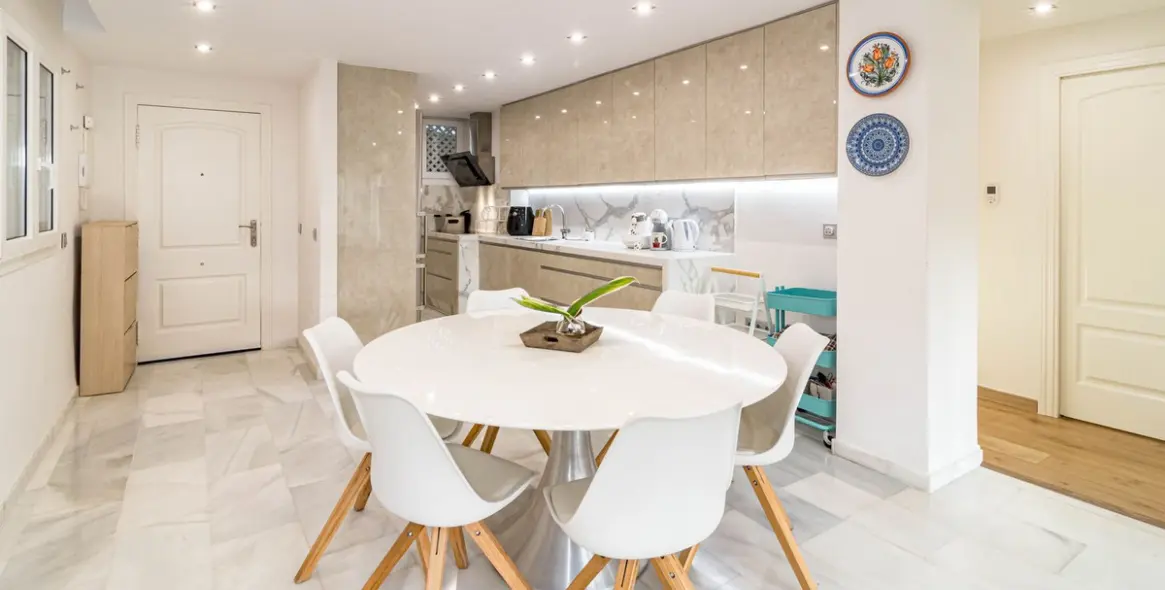 Long-term rent of ground floor apartment in Puerto Banús 2