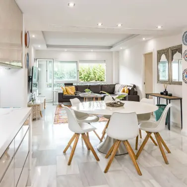 Alquiler a largo plazo de apartamento en planta baja en Puerto Banús