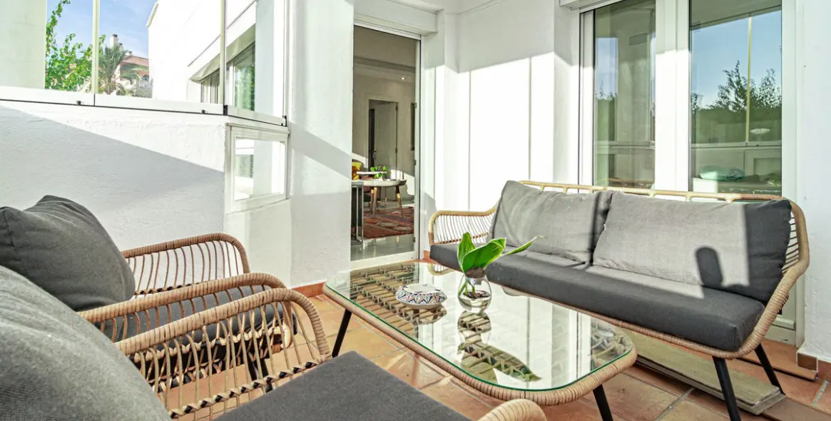 Long-term rent of ground floor apartment in Puerto Banús 13