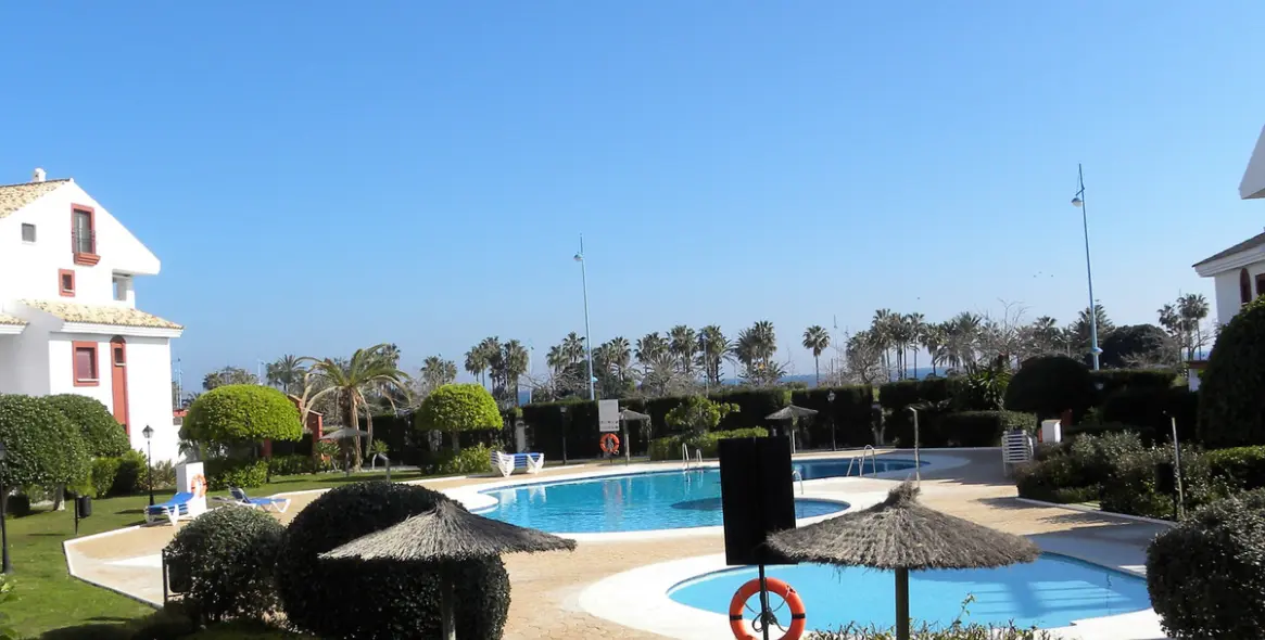 Краткосрочная аренда апартаментов на первом этаже в San Pedro de Alcántara 1