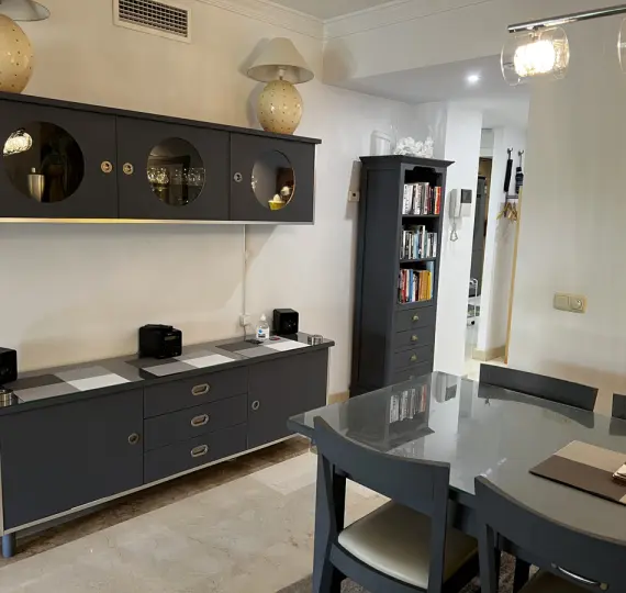 Alquiler a corto plazo de apartamento en planta baja en San Pedro de Alcántara