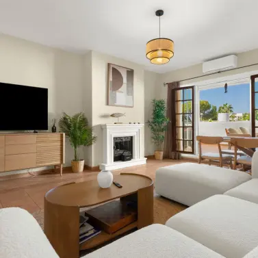 Long-term rent of middle floor apartment in Puerto Banús
