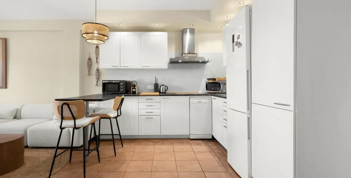 Short-term rent of middle floor apartment in Puerto Banús 7