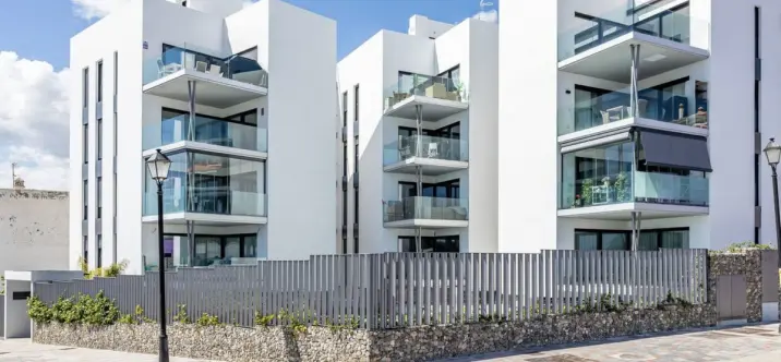 Short-term rent of middle floor apartment in Fuengirola 0