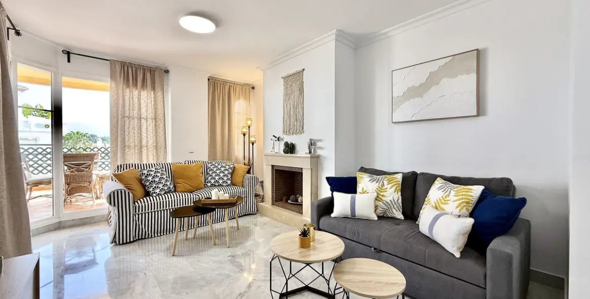 Short-term rent of middle floor apartment in Nueva Andalucía 8