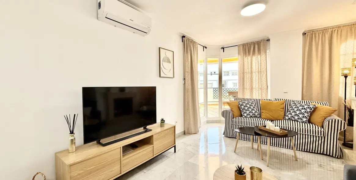 Short-term rent of middle floor apartment in Nueva Andalucía 20