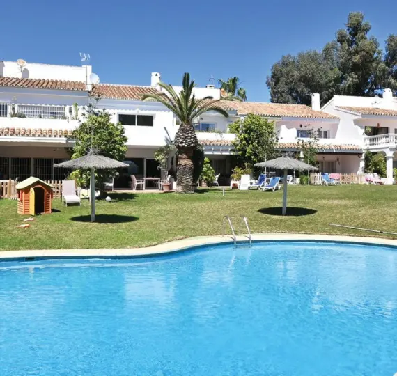 Краткосрочная аренда дома на две семьи в Costabella