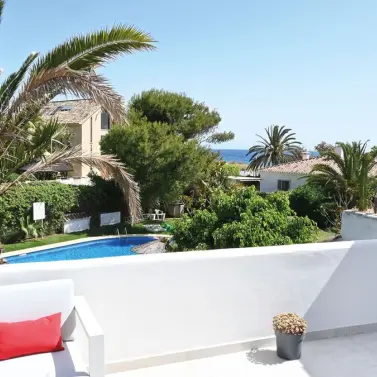 Краткосрочная аренда дома на две семьи в Costabella