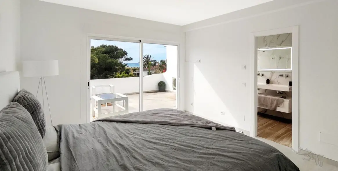 Short-term rent of semi-detached house in Costabella 19