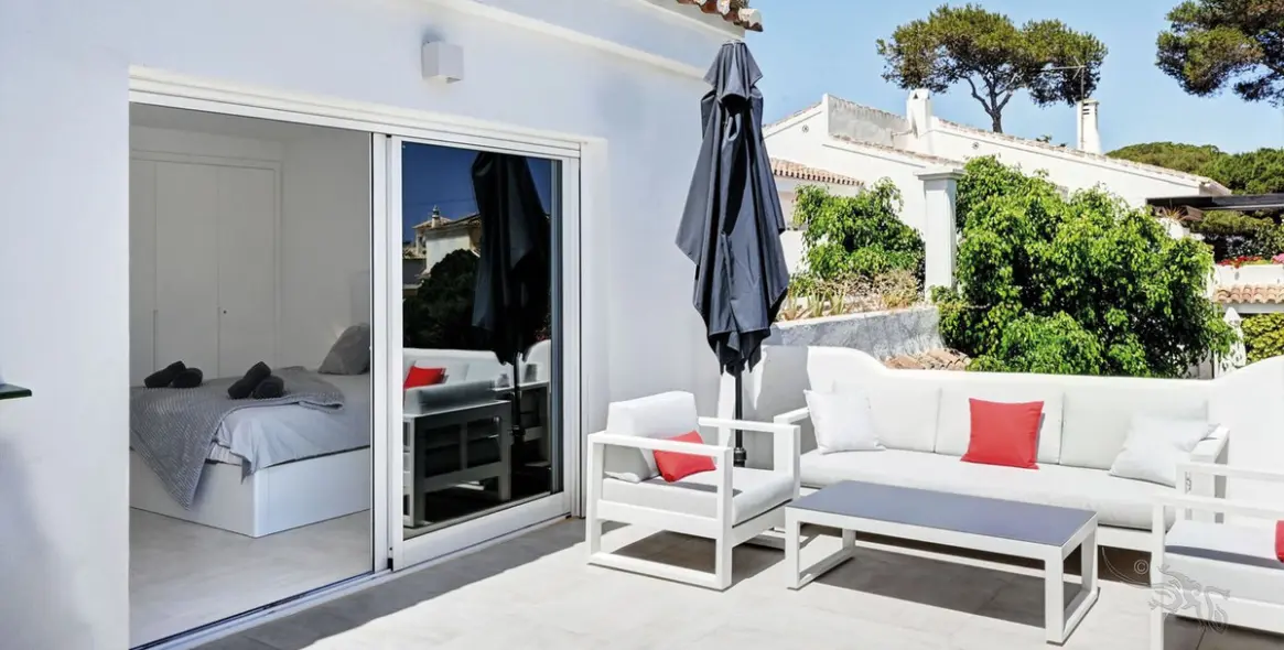 Short-term rent of semi-detached house in Costabella 24