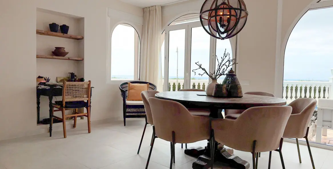 Short-term rent of detached villa in Torreblanca 6