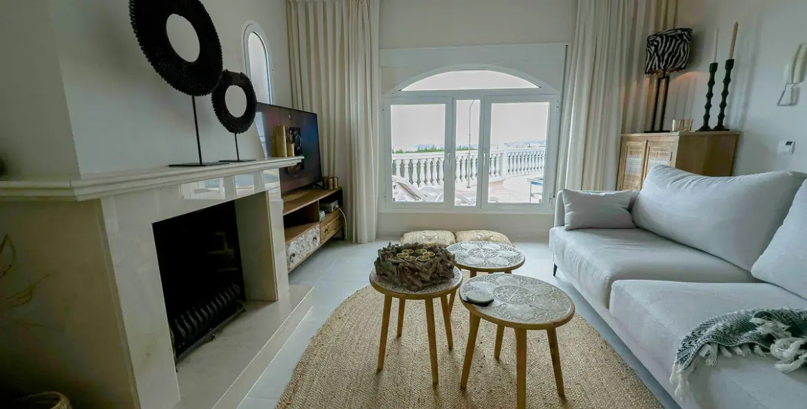 Short-term rent of detached villa in Torreblanca 7