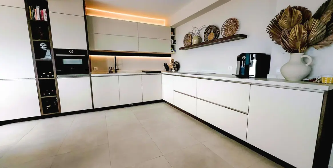 Short-term rent of detached villa in Torreblanca 8