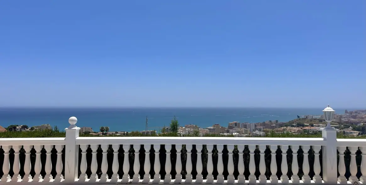 Short-term rent of detached villa in Torreblanca 16