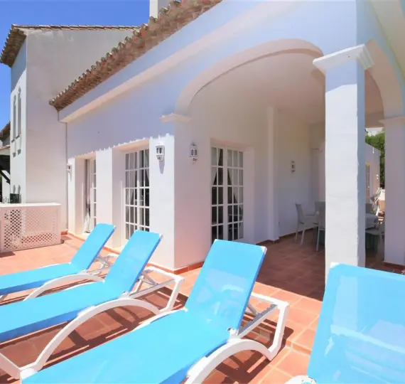 Краткосрочная аренда  отдельно стоящей виллы в Marbella