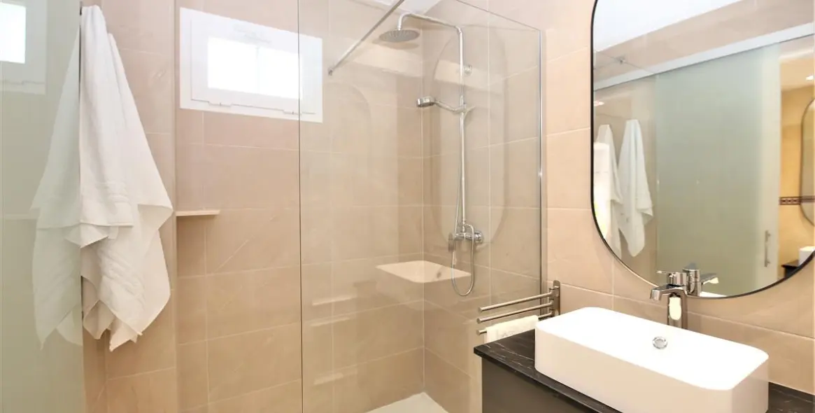 Alquiler a corto plazo de villa independiente en Marbella 9