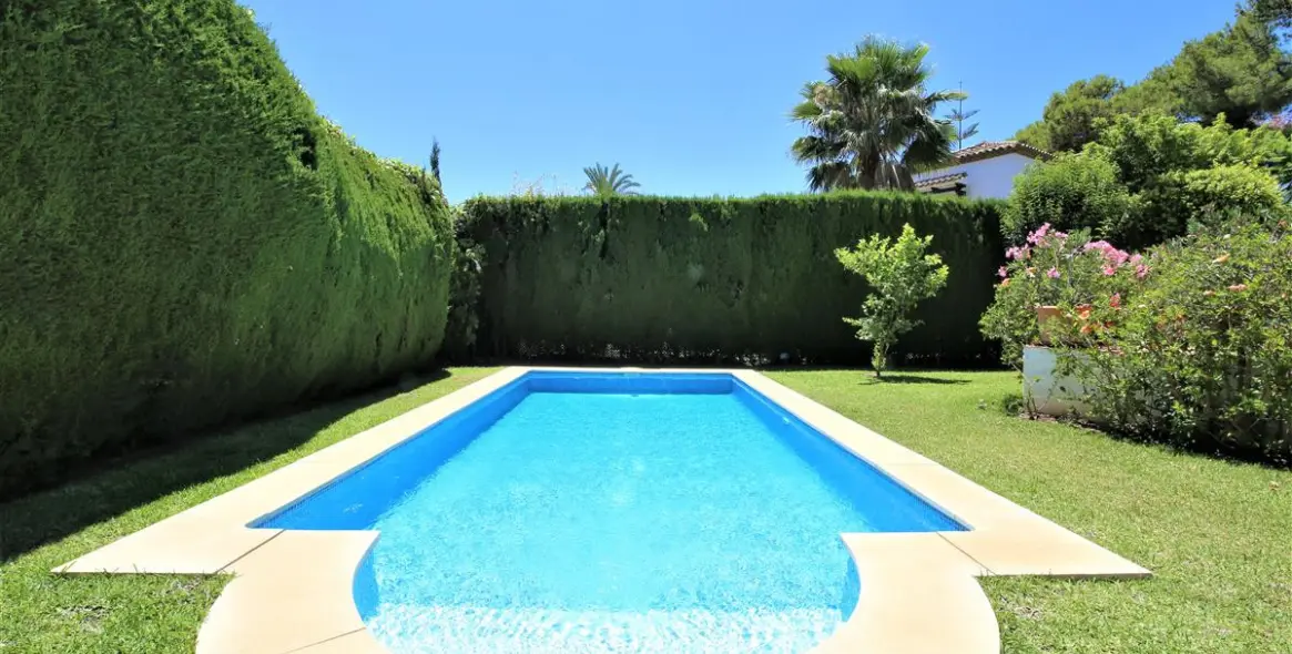 Alquiler a corto plazo de villa independiente en Marbella 16