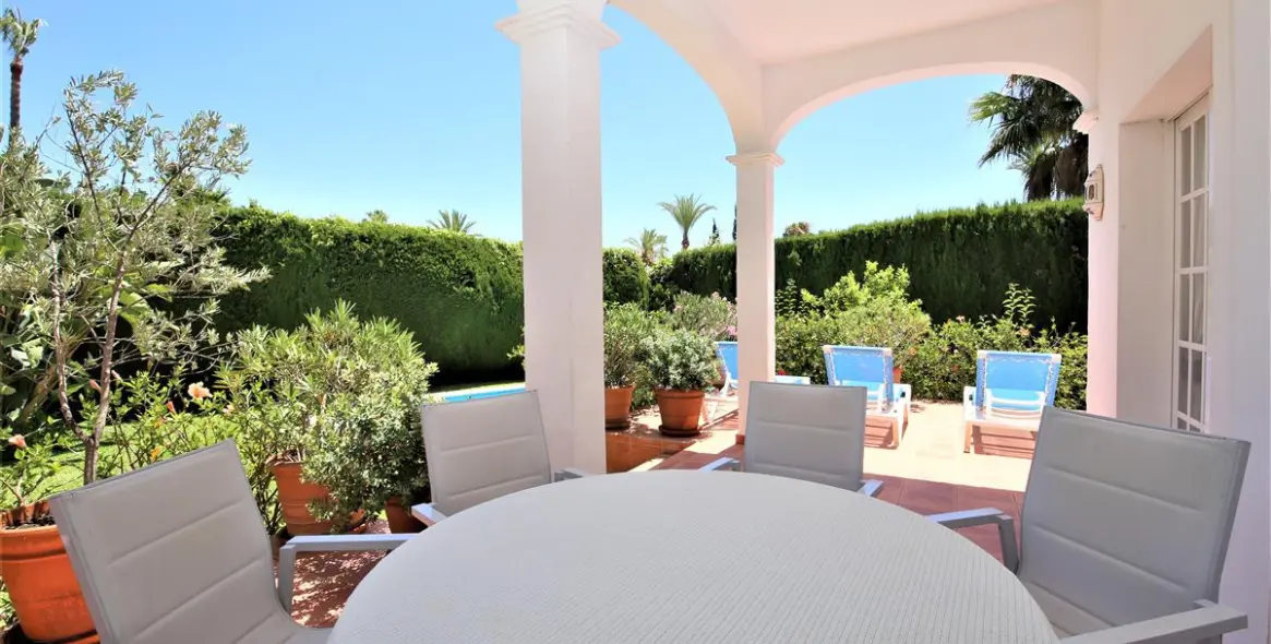 Alquiler a corto plazo de villa independiente en Marbella 17