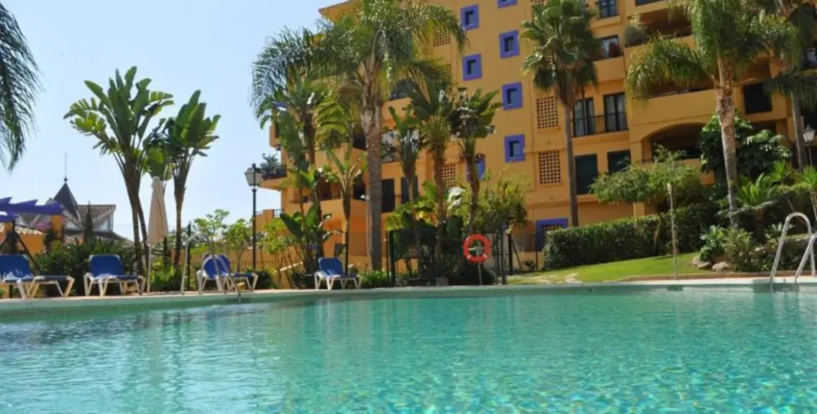 Short-term rent of middle floor apartment in San Pedro de Alcántara 1