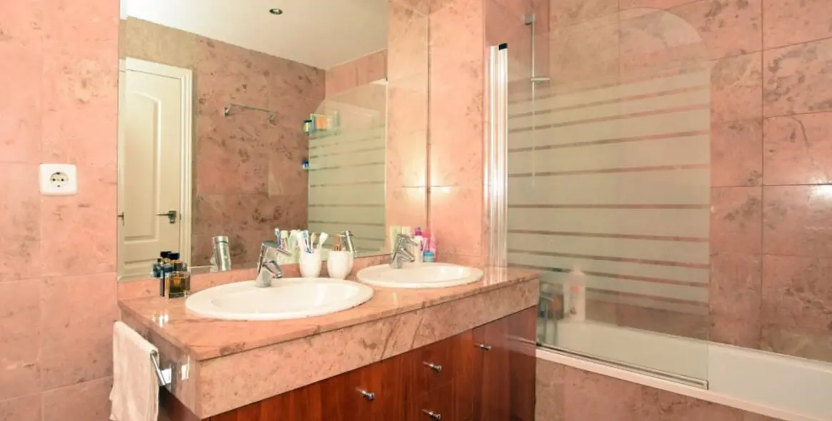 Short-term rent of middle floor apartment in San Pedro de Alcántara 8