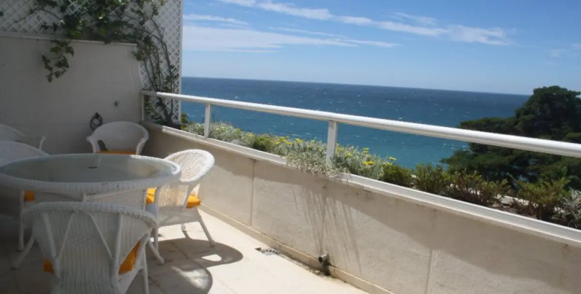 Short-term rent of penthouse in Selwo 3