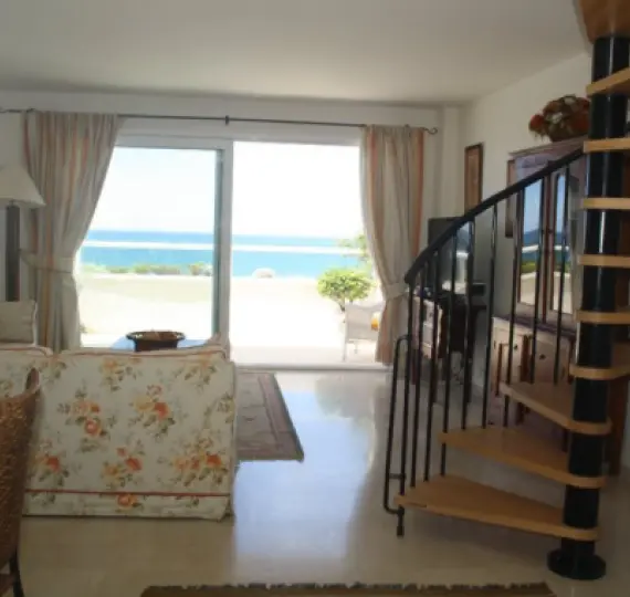 Краткосрочная аренда пентхауса в Selwo